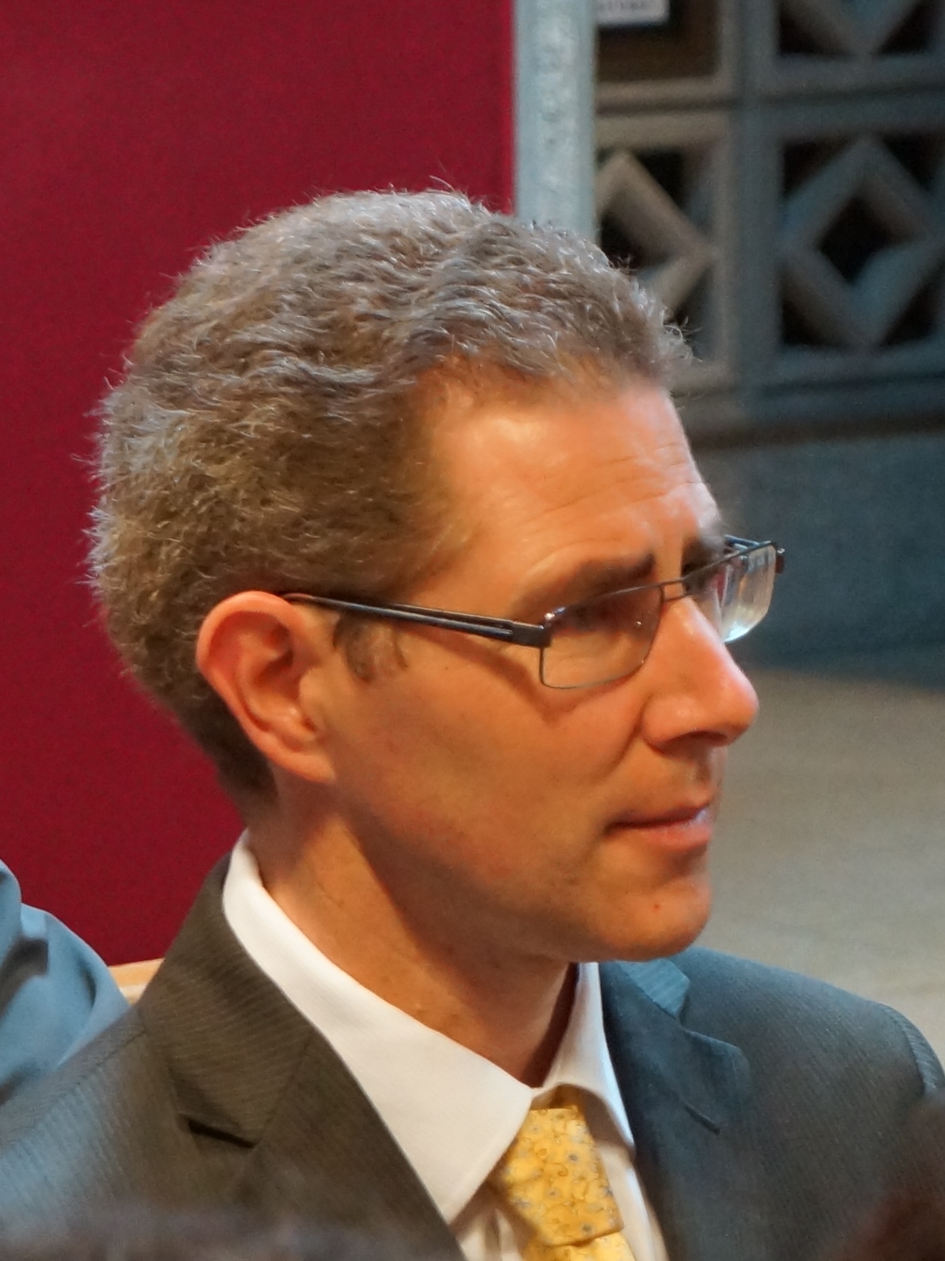 Dr. Mathias Nebel